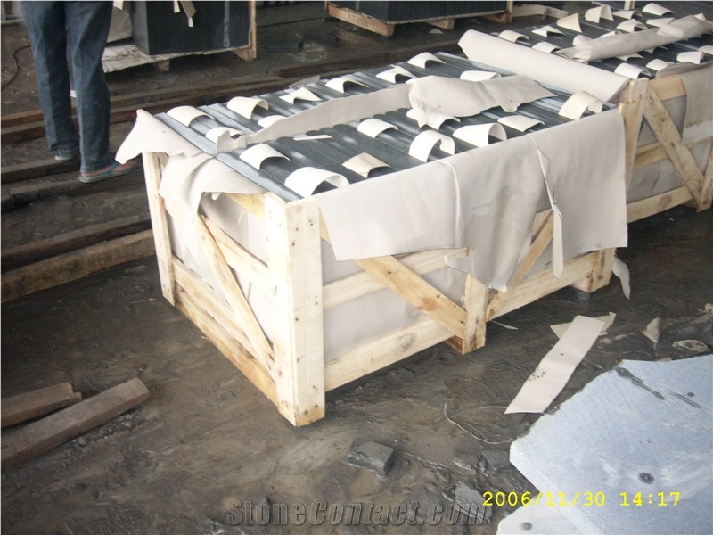 G654 Dark Grey Granite Polished Kerbstone