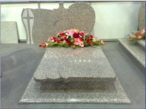 G687 Granite Tombstone