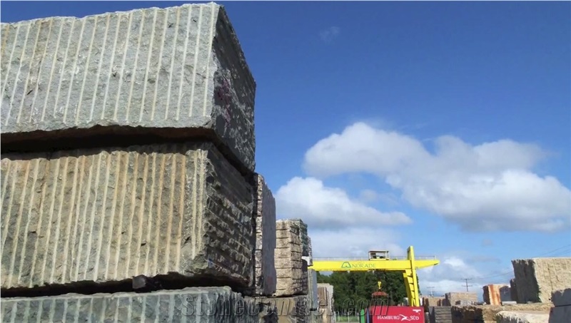 Gold Brasil (Ouro Brazil Granite) - New Venetian Gold Granite Blocks