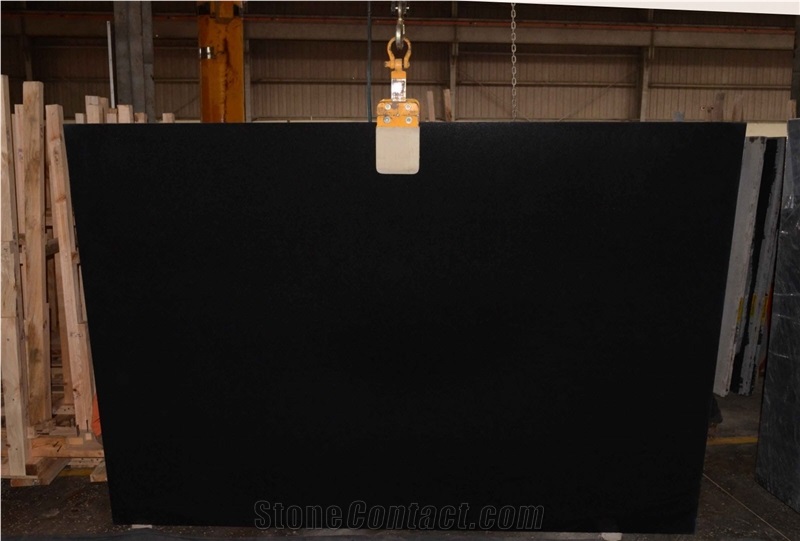 Absolute Black 2 cm Polished Slabs