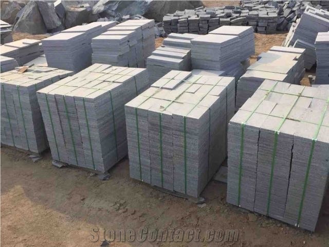 Xue Hua Qing Black Granite Kerbstone