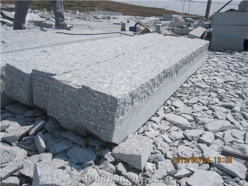 G341 Finland Granite Kerbs R-Stone Sawn Quality