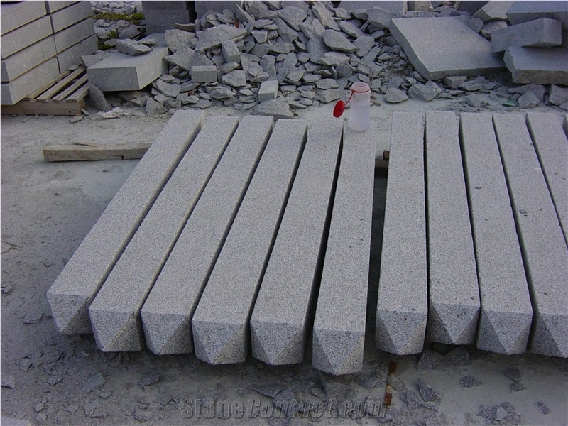 G341 Granite Bush Hammered Columns with Caps Garden & Palisade