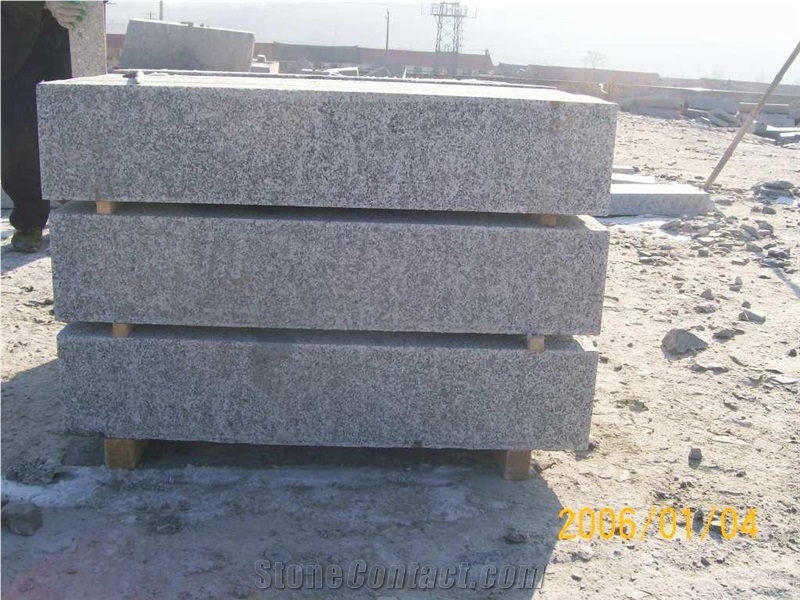 G341 Granite Kerb Stone B.H. and Flamed