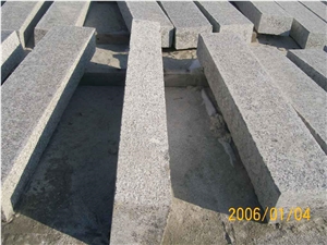 G341 Granite Kerbstone B B.H. and Flamed