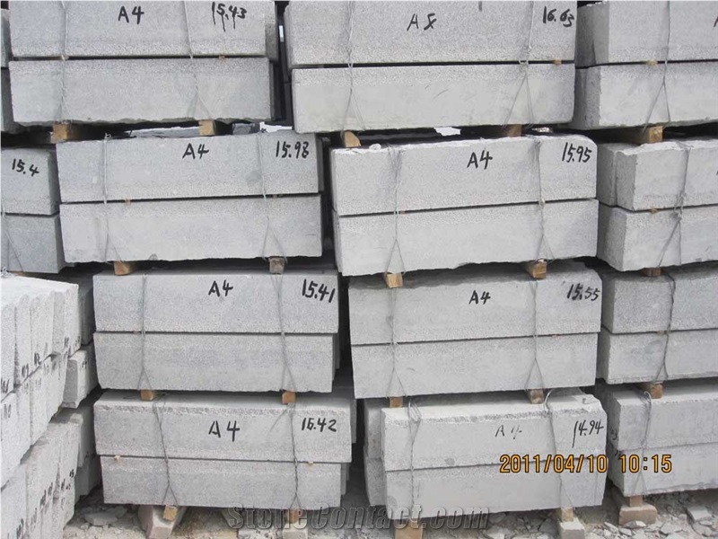 G341 Granite Kerbstone Type a