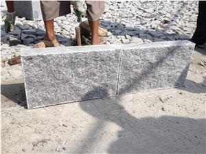 G341 Granite Light Grey Natural Walling Garden & Palisade