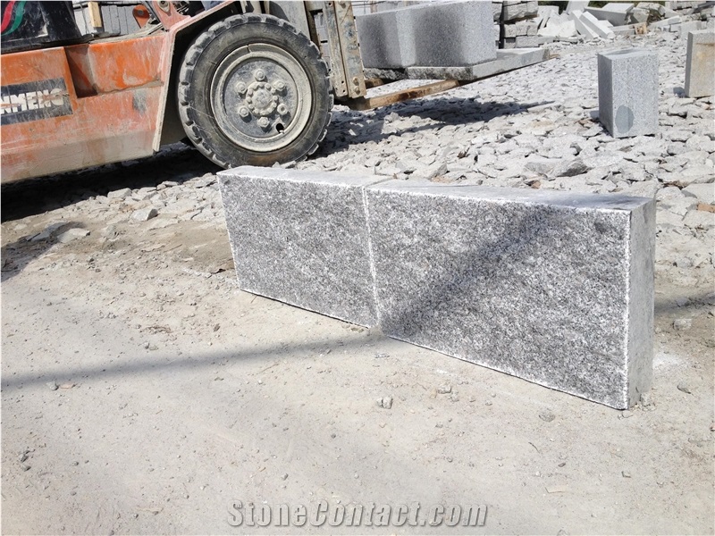 G341 Granite Light Grey Natural Walling Garden & Palisade