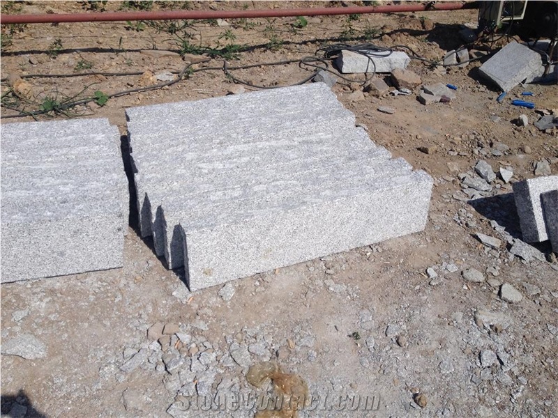 G341 Granite Palisade,Two Big Sides B.H.,Other Two Sides Pineappled