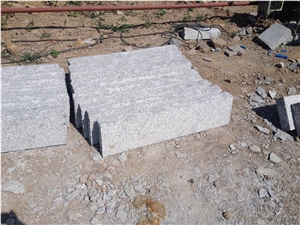 G341 Granite Palisade,Two Big Sides B.H.,Other Two Sides Pineappled