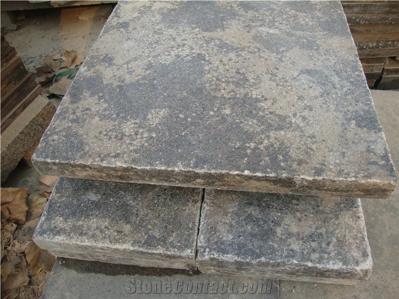 Golden Beach Limestone Brown and Golden Vein Cube Stone & Paver