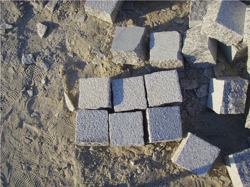 Natural Quality G359 Granite Cubes Smilar Color