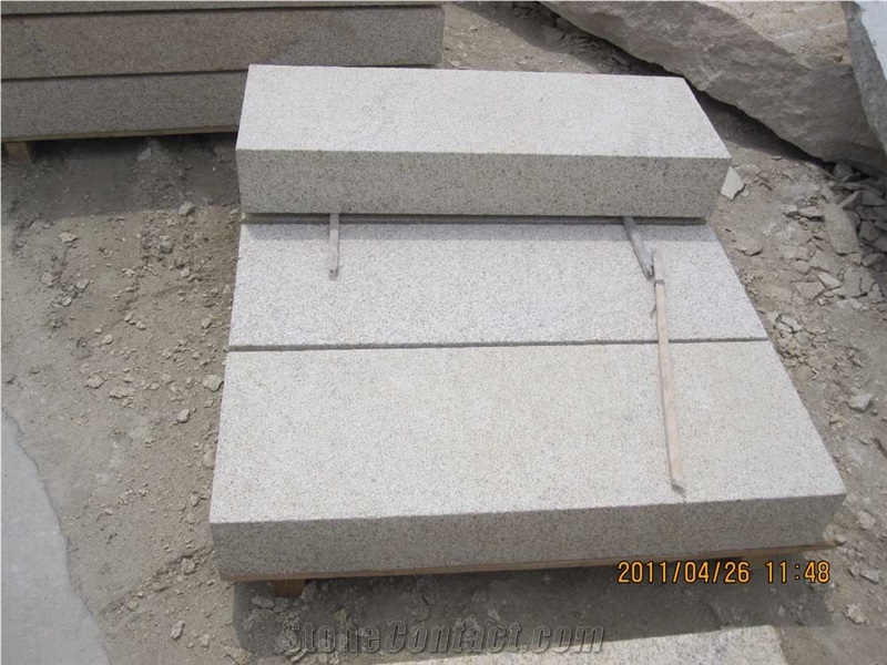 Padang Yellow Kerbs Fine Bushhammered, G350 Yellow Granite Kerbs