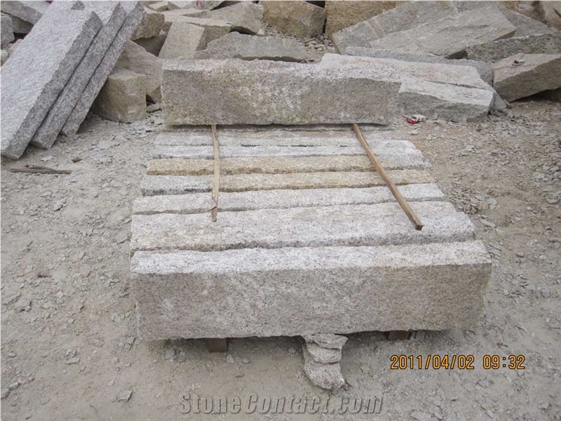 Padang Yellow Side Stone Natural, G350 Yellow Granite Side Stone