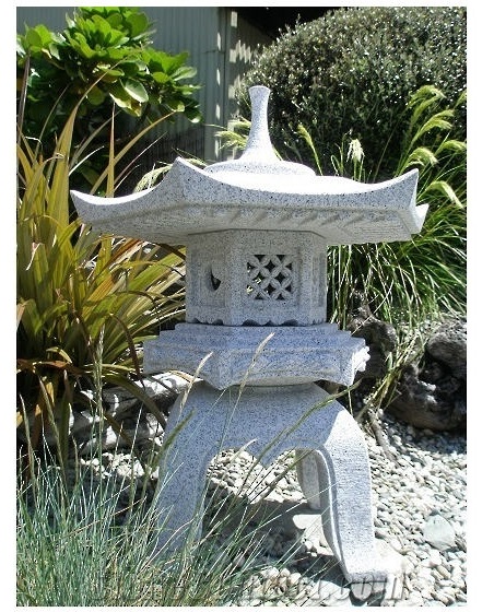 Crystal White Granite Rokkaku-Yukimi Lantern