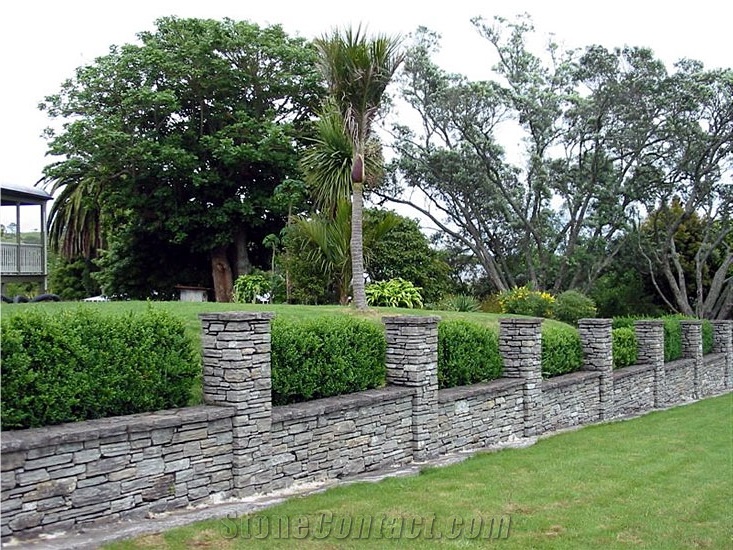 Paradise Stone Retaining Wall