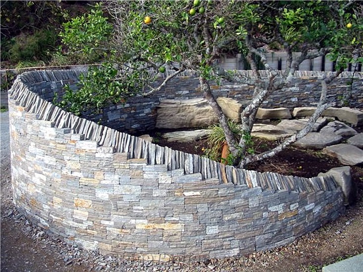 Paradise Stone Retaining Wall