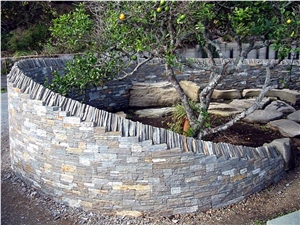 Paradise Stone Retaining Wall