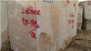 Turkey Cream Travertine Blocks