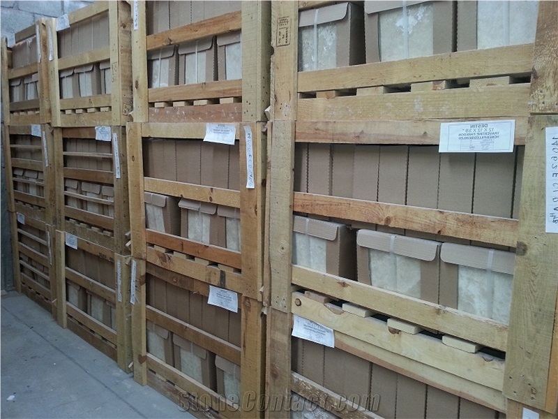 Durango Paredon Travertine 12x12x3/8", Beige Travertine Tiles & Slabs Mexico