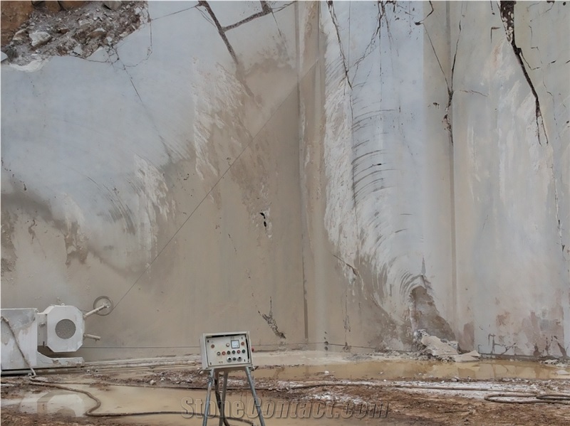 Nanovitsa Limestone Blocks, Bulgaria Grey Limestone