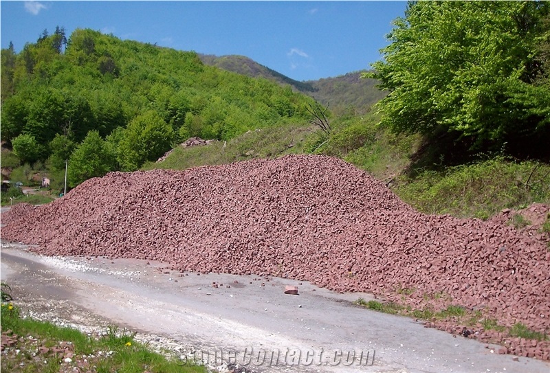 Quarry Kirchevo Sandstone, Bulgaria - Red Sandstone Cube Stone & Pavers