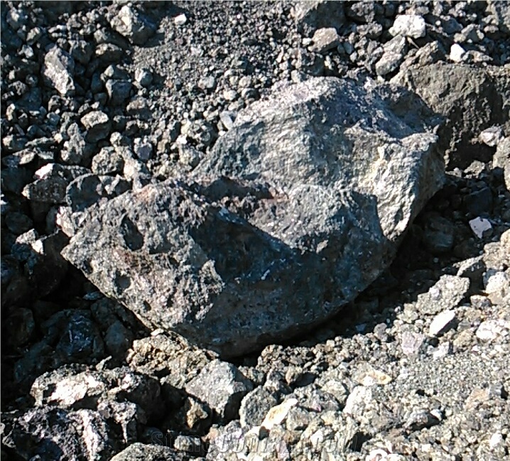 Serpentino Ophiolite Blocks