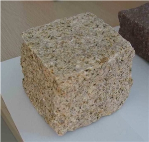G682 Granite / Sunset Gold Granite / China Yellow Granite Cubes, Paving Stone, Cobble Stone, Cube Pavers