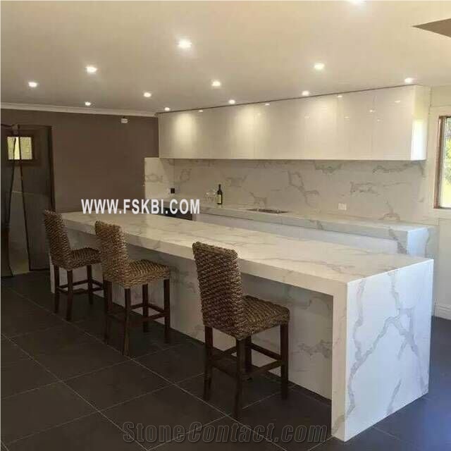 High Craftsmanship Calacatta Pattern Quartz Stone Kitchen Countertop