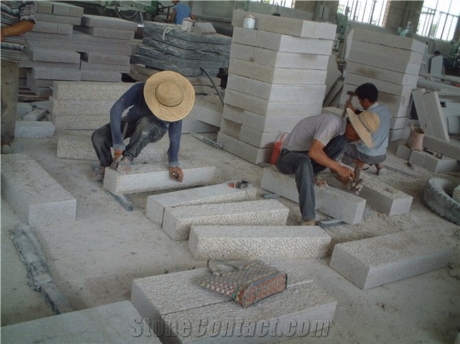 G682 Yellow Rust Granite Kerbs/Padang Giallo Granite Kerbstone/ Curbs/ Kerbs