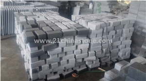 Hot Sale-Own Factory G654 Granite Cubestone Driveway Paving Stone/ Sesame Grey/ Pandang Dark Grey Granite Cube Stone Pavers/ Exterior Stone for Landscaping Stone