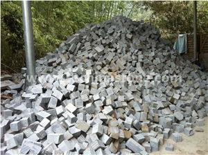Hot Sale-Own Factory G654 Granite Cubestone/ Sesame Grey/ Pandang Dark Grey Granite Cube Stone Pavers/ Exterior Stone for Landscaping Stone