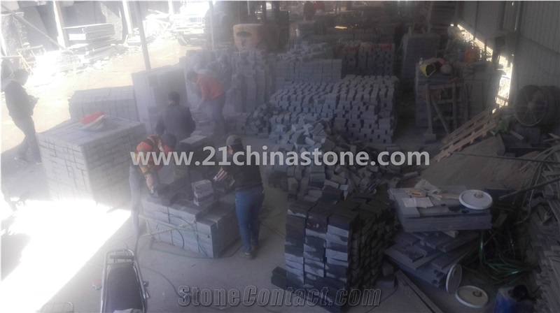 Hot Sale-Own Factory G654 Granite Cubestone/ Sesame Grey/ Pandang Dark Grey Granite Cube Stone Pavers Garden Stepping Pavements/ Exterior Stone for Landscaping Stone