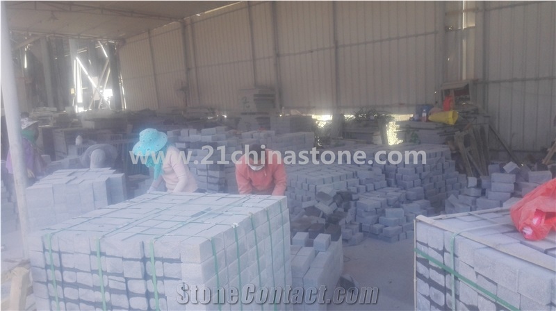Hot Sale-Own Factory G654 Granite Cubestone/ Sesame Grey/ Pandang Dark Grey Granite Cube Stone Pavers Garden Stepping Pavements/ Exterior Stone for Landscaping Stone