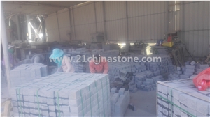 Hot Sale-Own Factory G654 Granite Cubestone/ Sesame Grey/ Pandang Dark Grey Granite Cube Stone Pavers Garden Stepping Pavements/ Exterior Stone for Landscaping Stone