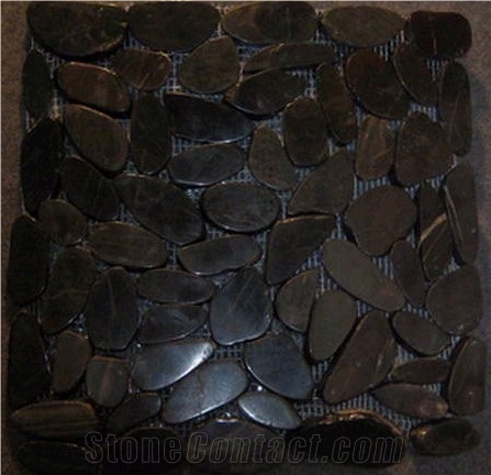 Pebbles on Mesh, Black Pebbles
