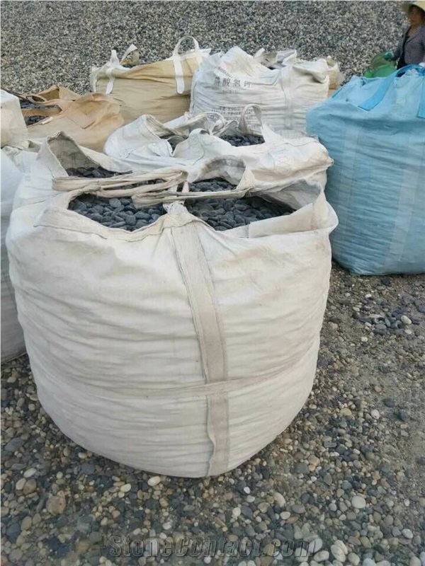 White Natural Pebble Stone