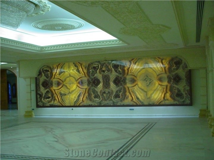 Honey Crema Onyx Slabs & Tiles