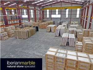 Crema Marfil Marble Slabs & Tiles