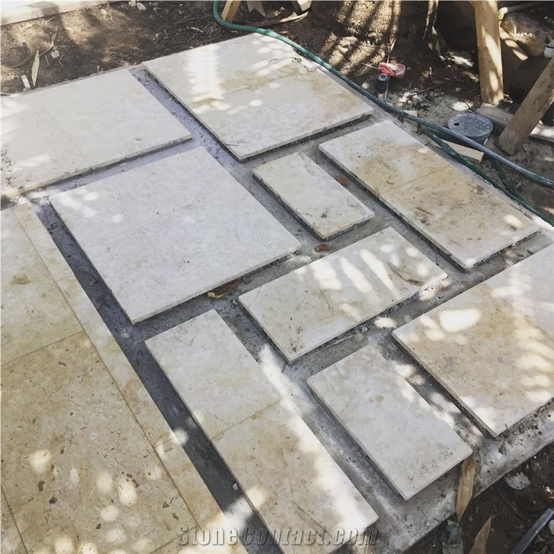 Hotel-Pool Deck Installation