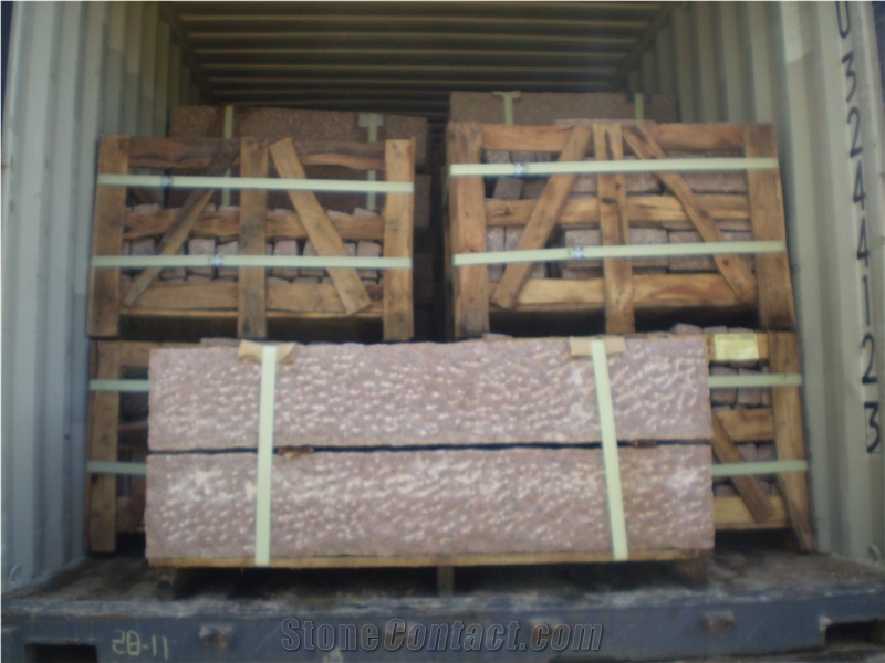 Red Binh Dinh Granite Palisade