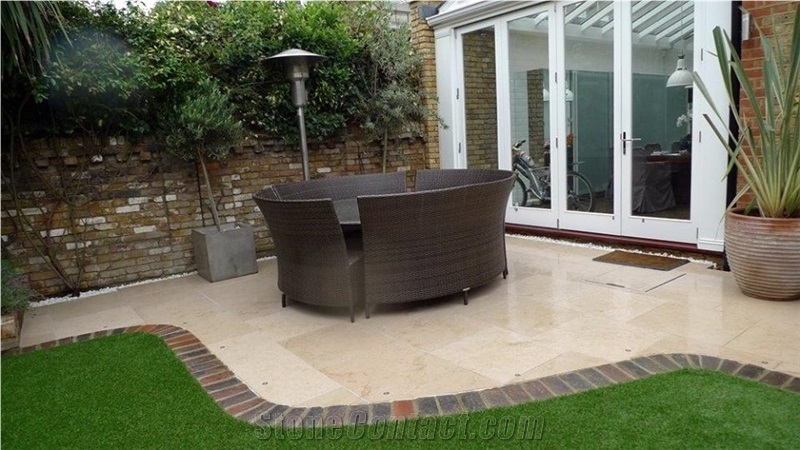 Jura Beige Courtyard Paving