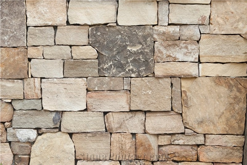 Natural Thinstone Veneer - Chattooga Ashlar with Buff Mortar Joint, Beige Sandstone Wall Cladding