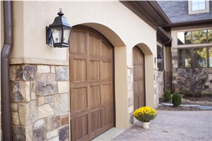 Natural Thinstone Veneer - Chattooga Ashlar with Buff Mortar Joint, Beige Sandstone Wall Cladding