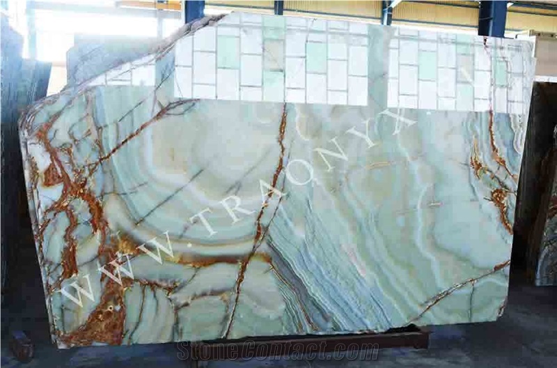 Green Wavy Onyx