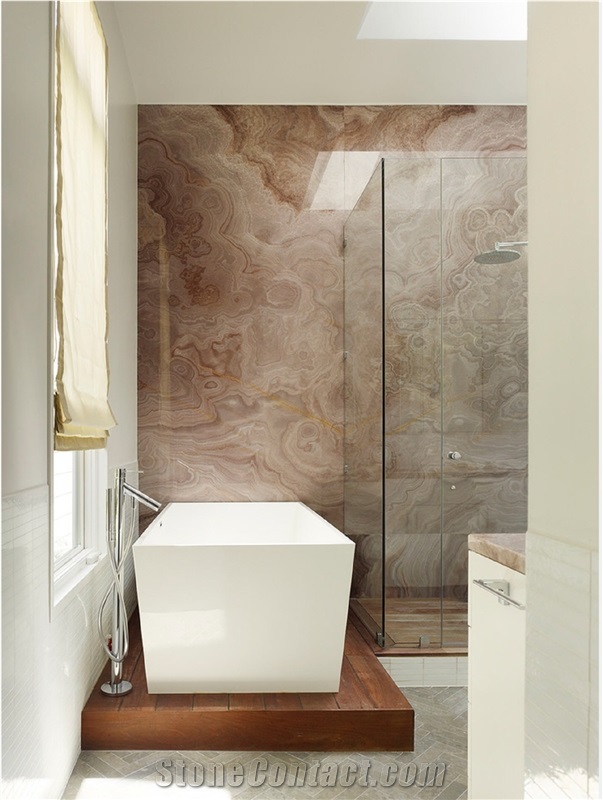Nuga Onyx Bathroom Wall