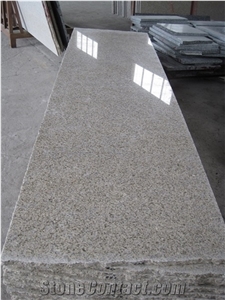 Yellow Rust Granite Slab, China Yellow Granite, China Shandong Laizhou Granite Slab, Cladding Tile, Floor Tile, Polishing Granite Tile, Polished Finish, Wall and Floor Covering, Walling, Flooring