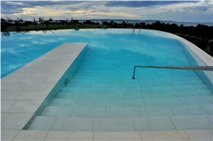 Pergamena Limestone Pool Coping