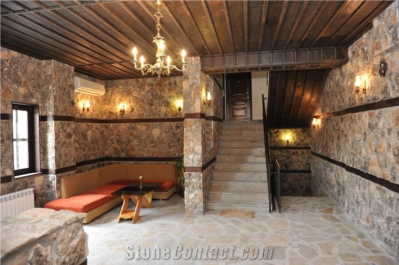 Mossy Decorative Stone for Walls, Silver Grey Gneiss Walls