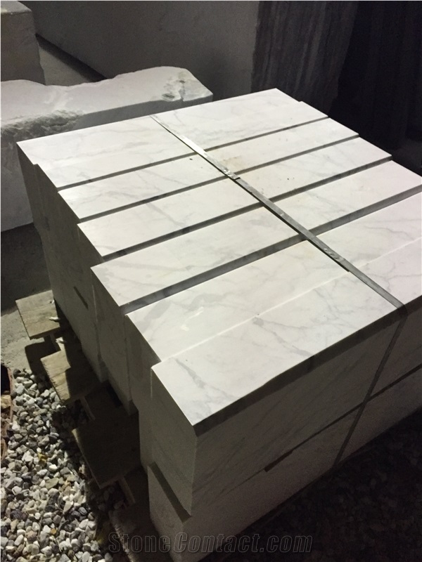 White Carrara Curbstones